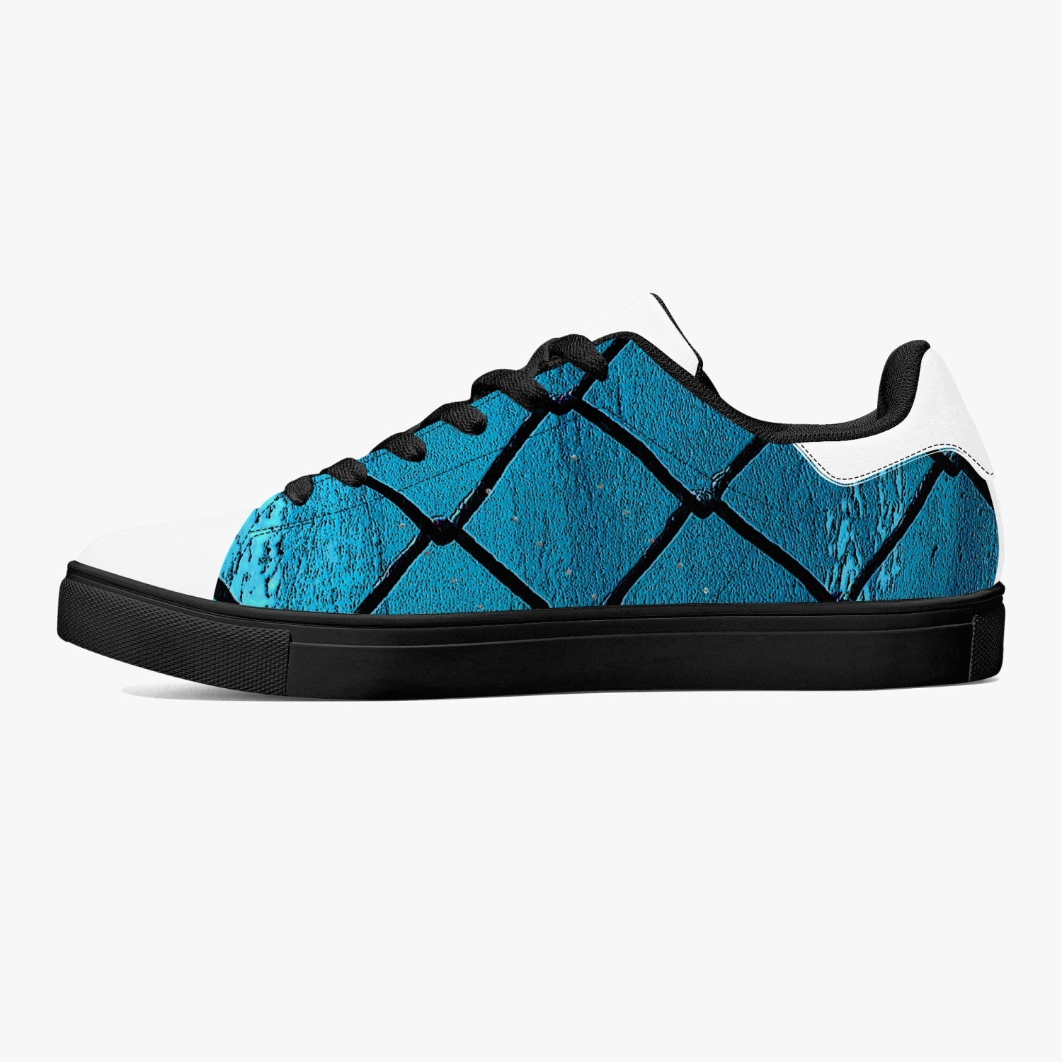 Over the Sea Classic Low-Top Leather Sneakers - White/Black