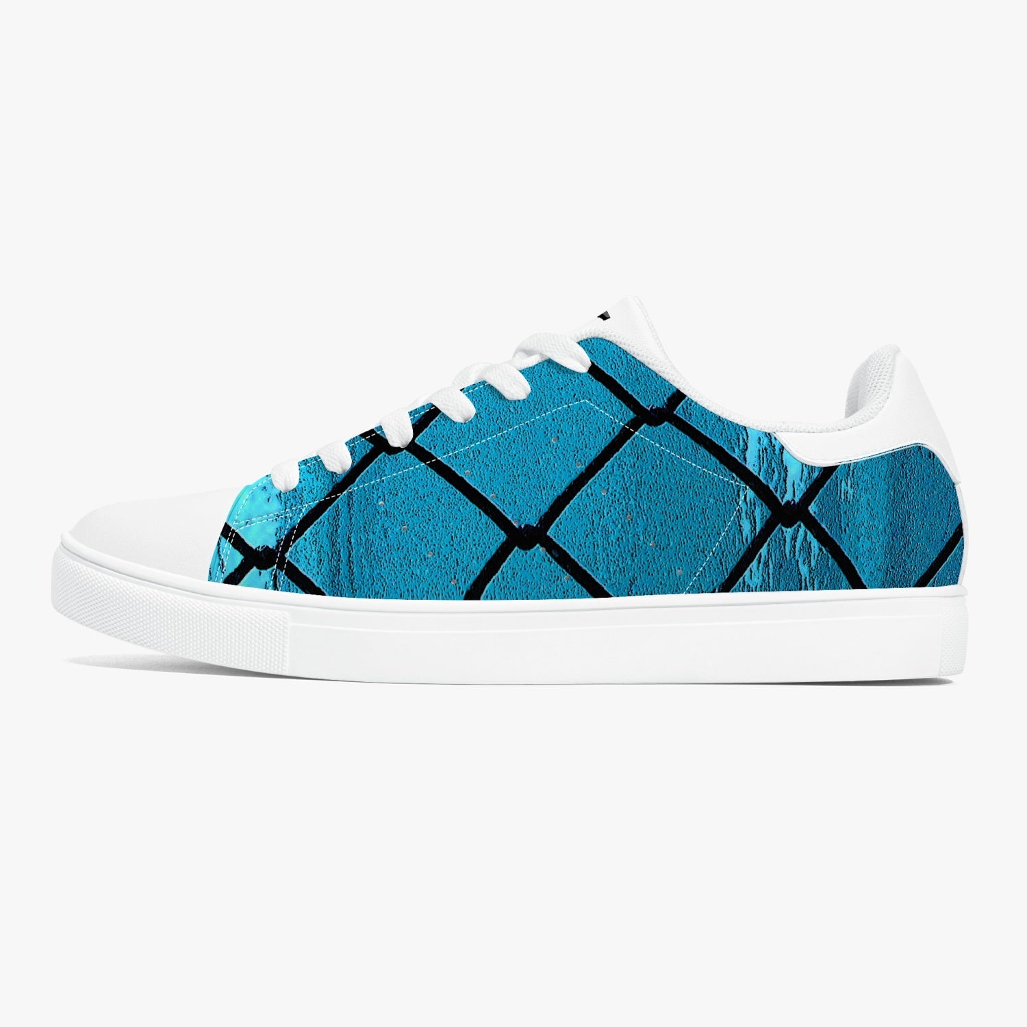 Over the Sea Classic Low-Top Leather Sneakers - White/Black